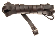 Plochá barvářská šňůra ukončená přezkou - šíře 20 mm, hnědá