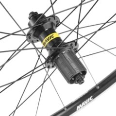 MAVIC ACCESS R17 RB 700 QR HG